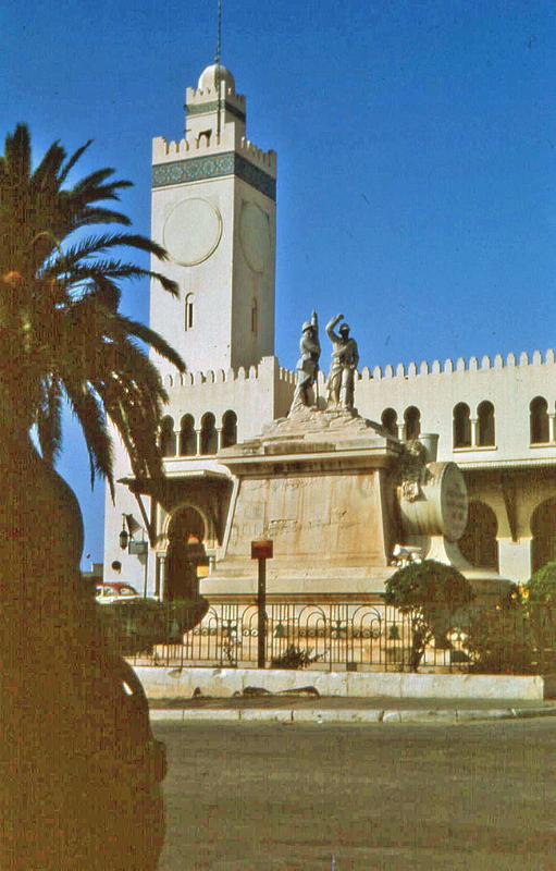 Gare Oran (2) 650X1016.jpg